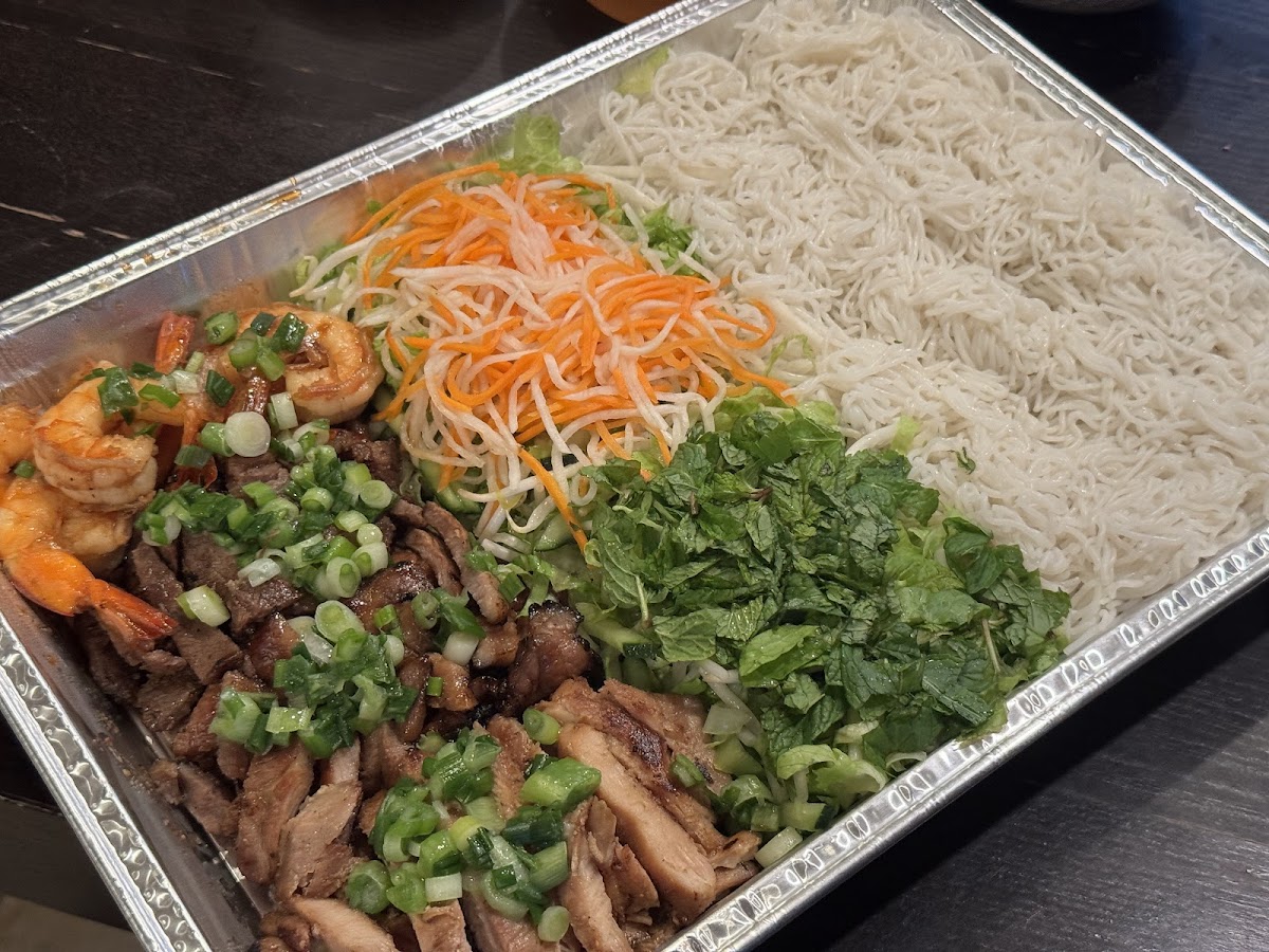 Viet Noms - Vietnamese Restaurant Photos 2